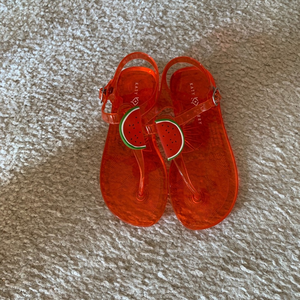 Katy Perry Girls thong sandals